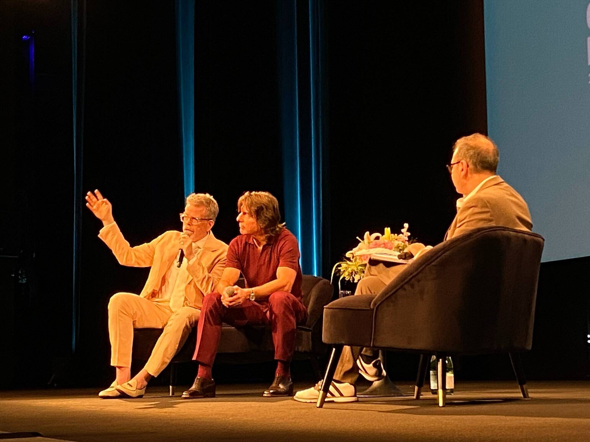 «إنه ساعة سويسرية».. توم كروز يُشيد بمخرج الجزء الأخير من «Mission Impossible» قبل عرضه في «كان»
