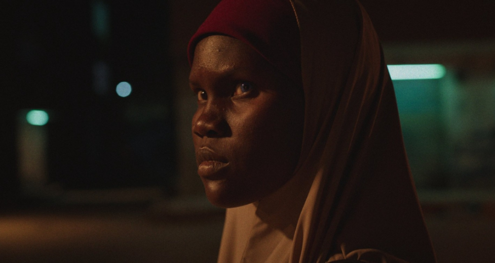 «عائشة لا تستطيع الطيران».. ليس لذوي المعدة الرقيقة