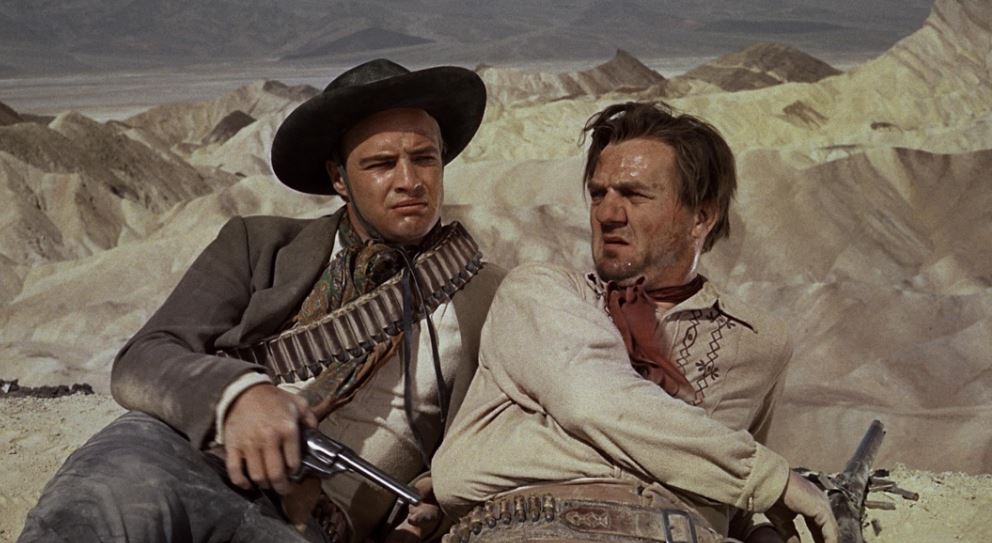 مارلون براندو: من الصهيونية إلى فلسطين.. ومن اليسار إلى النرجسية 